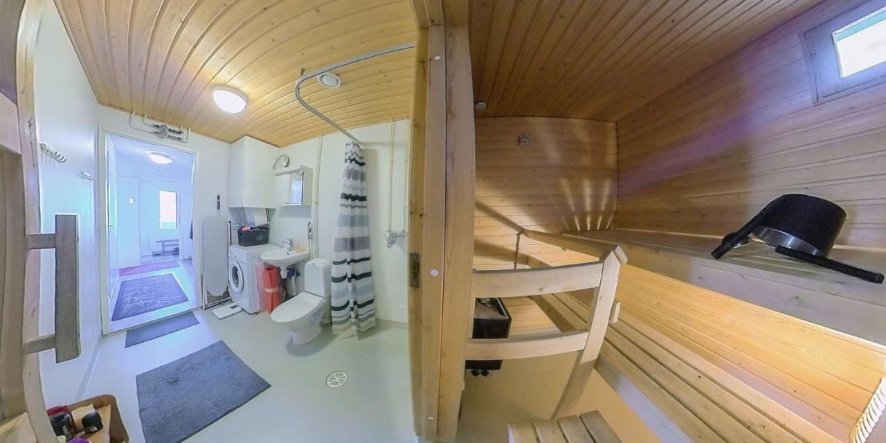 PrivateRoom-YksityinenHuone-ЛичнаяKомната into Oulu Centre-University-BusTrainStation,Sauna Екстер'єр фото